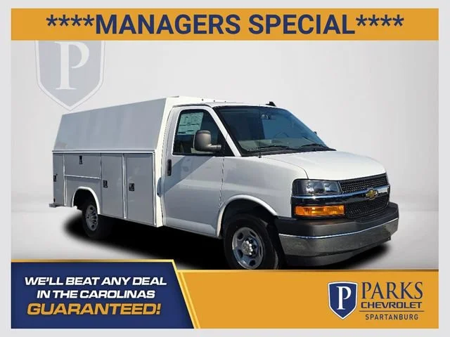 2025 Chevrolet Express Cutaway