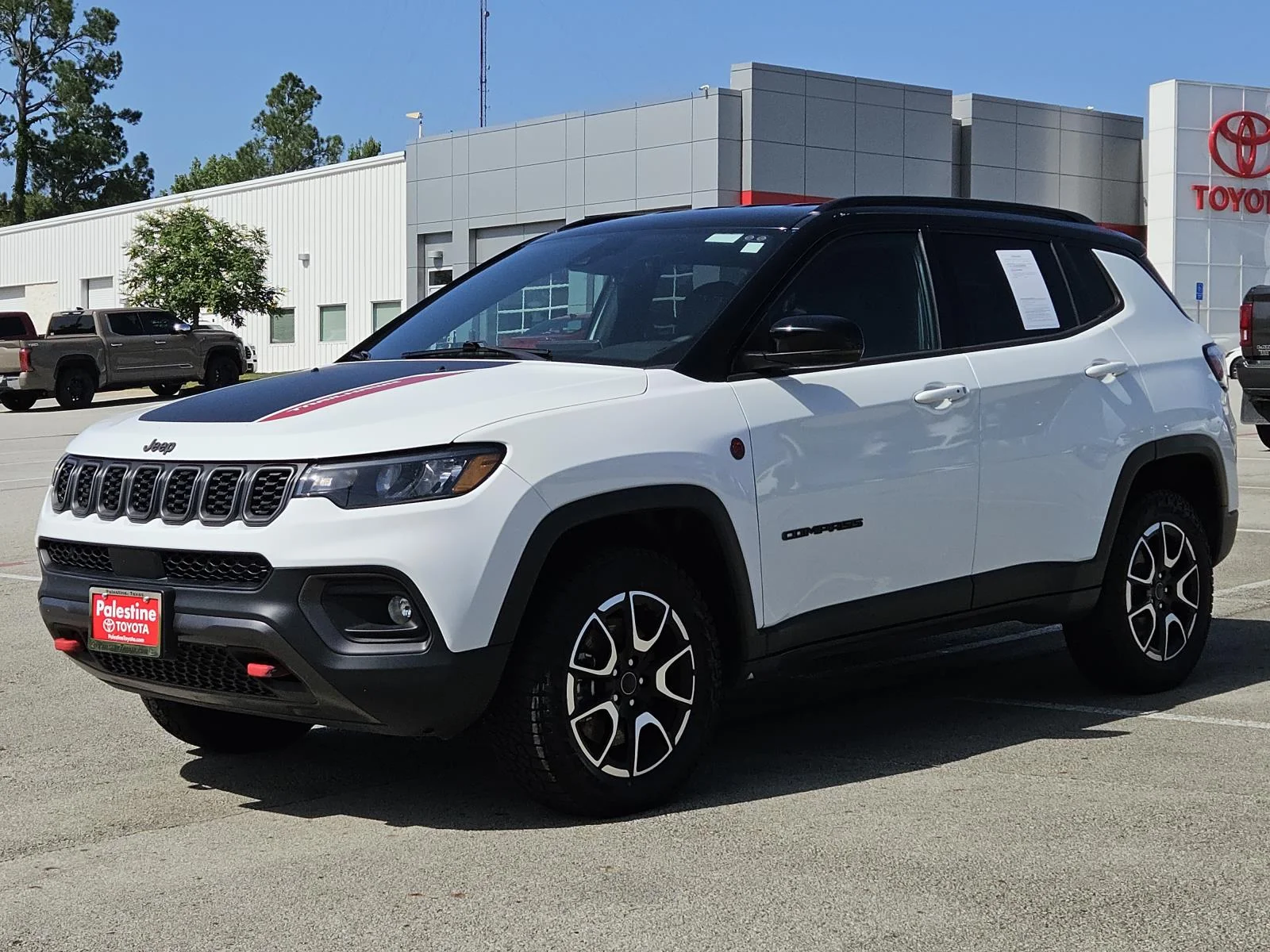2025 Jeep Compass Trailhawk - Photo 3