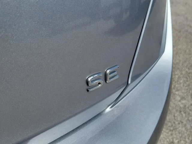 2023 Volkswagen Jetta SE - Photo 11