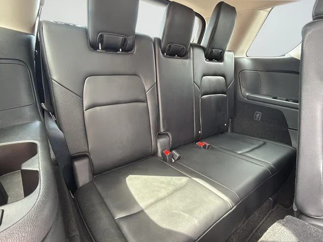Certified Used 2023 White Nissan SL image 10