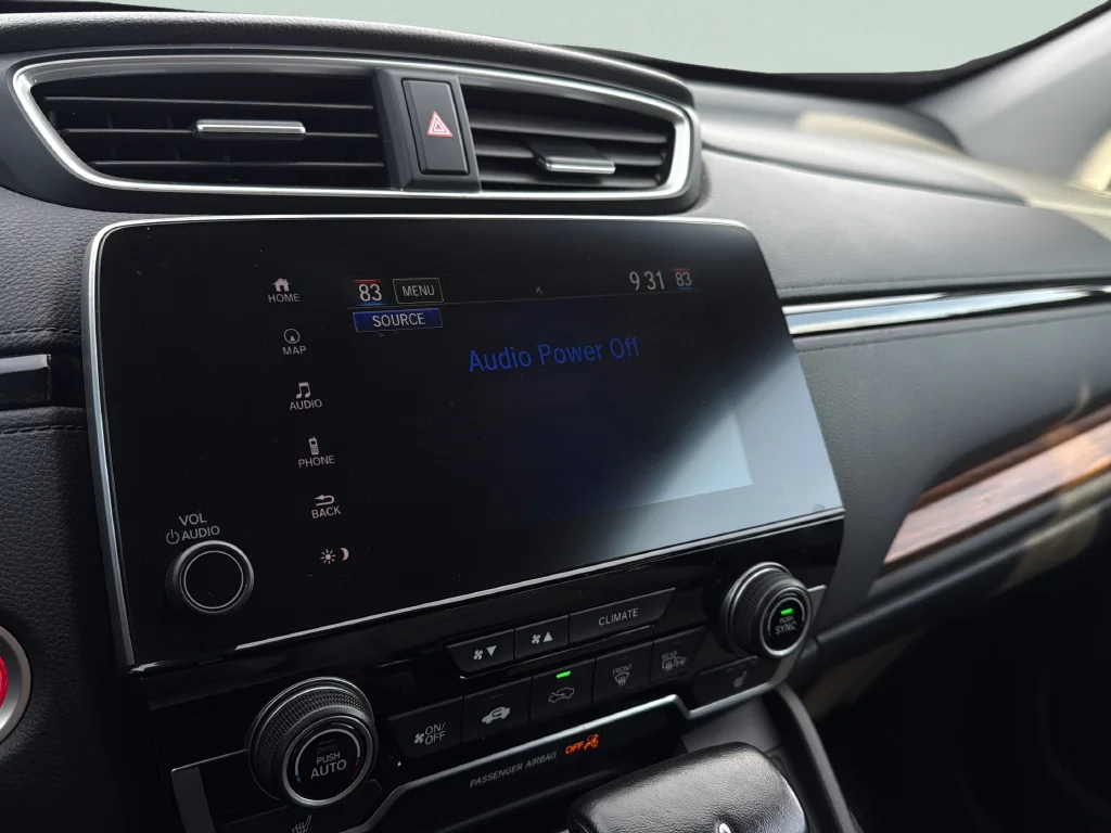 Used 2017 Silver Honda Touring image 13