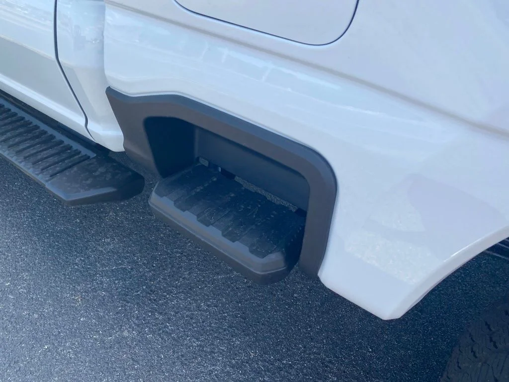 New 2026 Oxford White Ford F-250® XL image 35