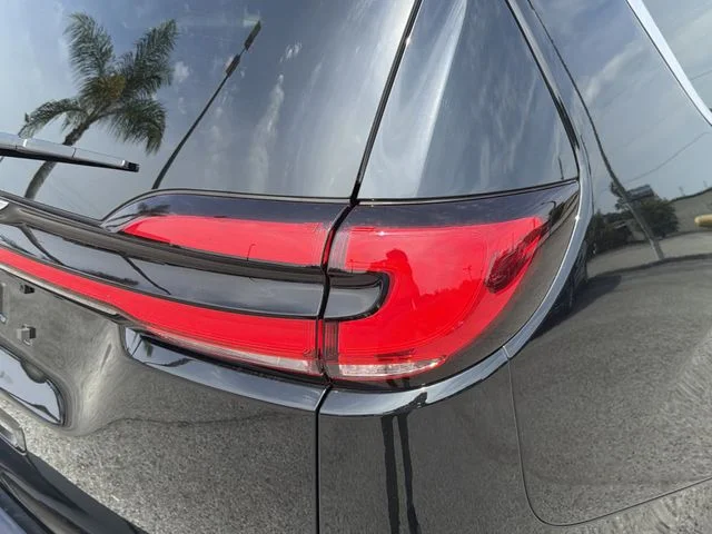 Used 2024 Black Chrysler Pinnacle image 11