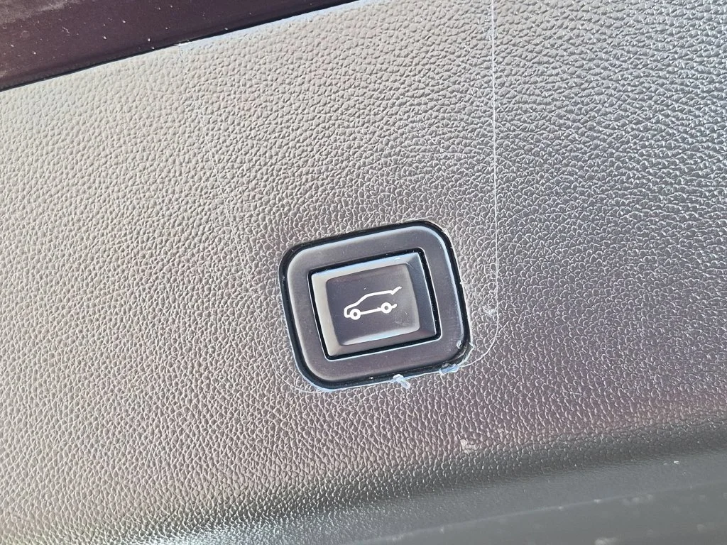 Used 2021 Red Chevrolet LT image 8