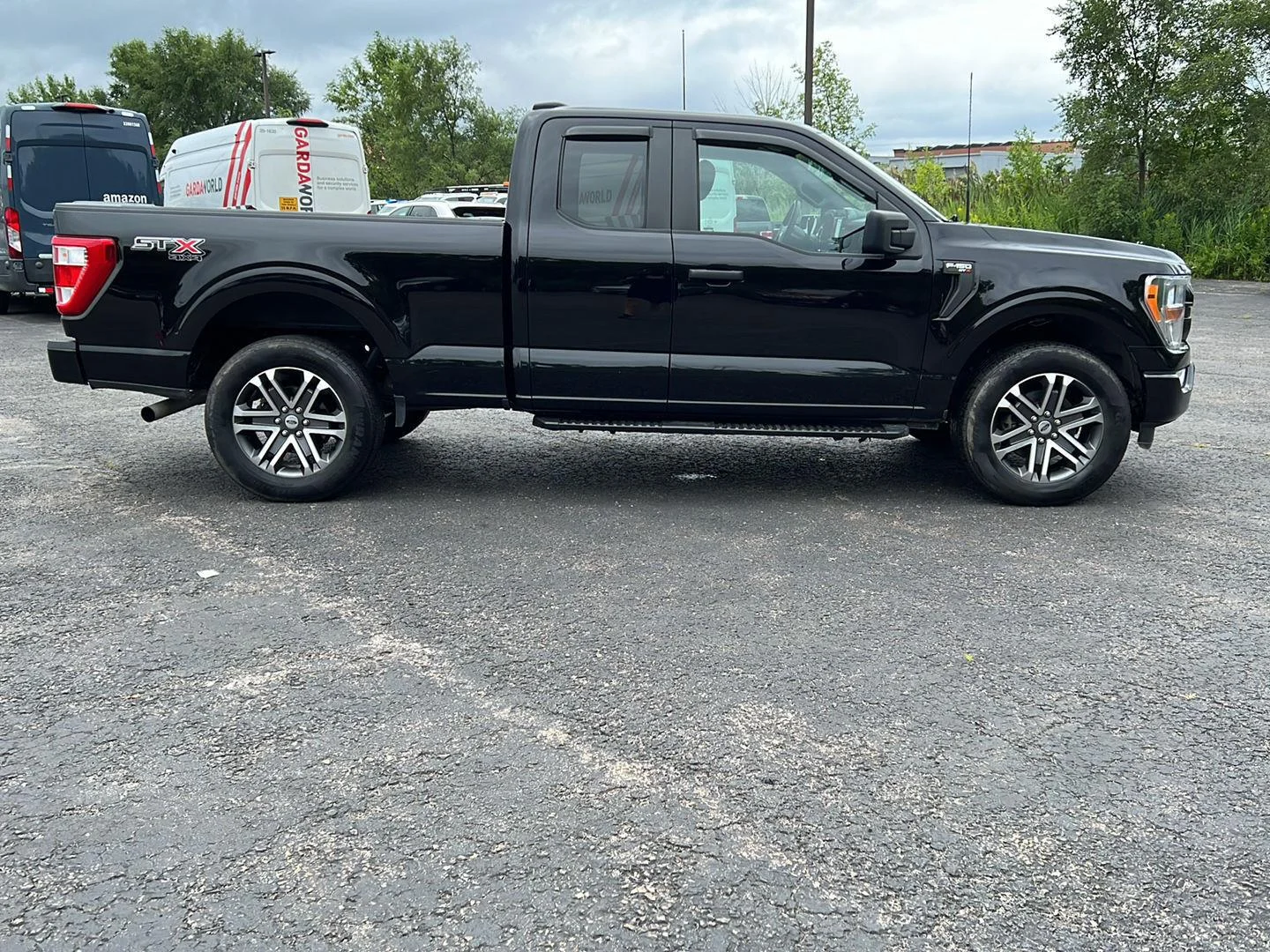 Used 2022 Agate Black Ford  image 24