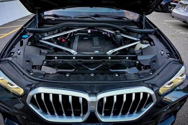 Used 2022 Black Sapphire Metallic BMW xDrive40i, M-Sport Pckge, Extra Clean, Loaded!!!! image 45