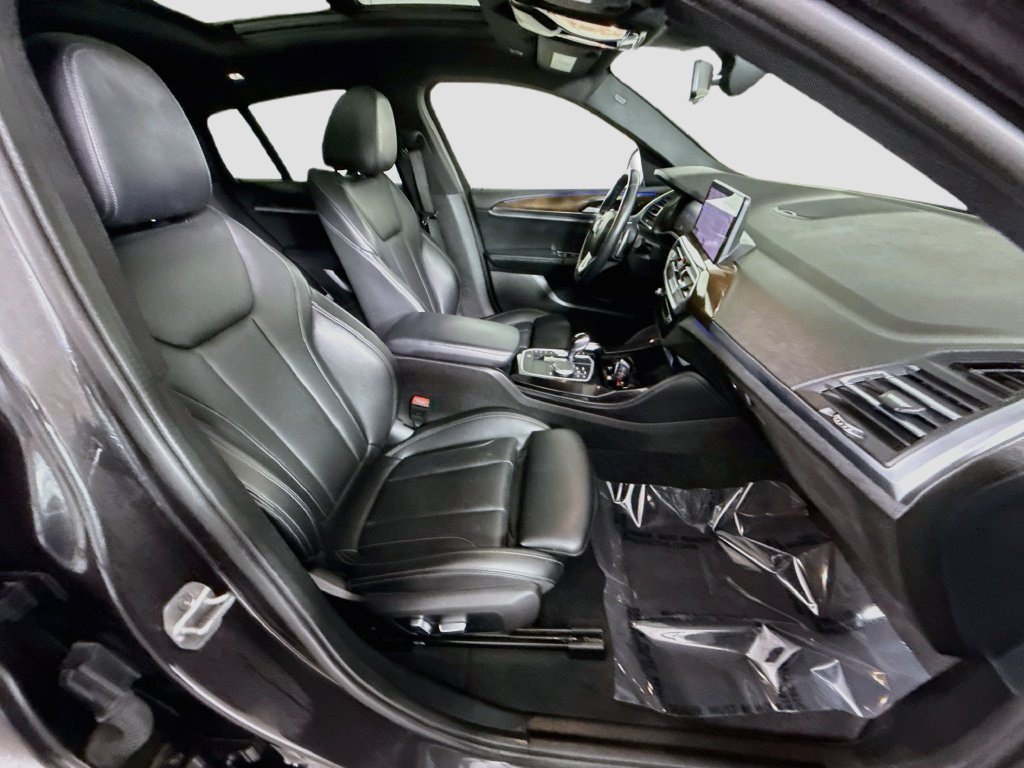 Used 2022 Dark Graphite Metallic BMW xDrive30i image 25