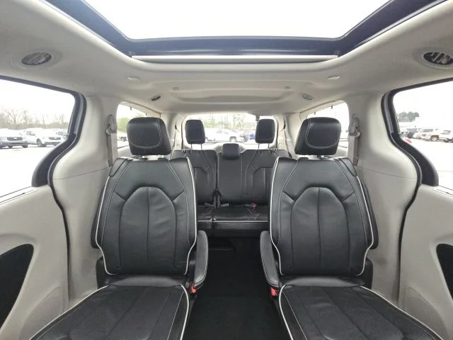 Used 2024 Silver Chrysler Limited image 17