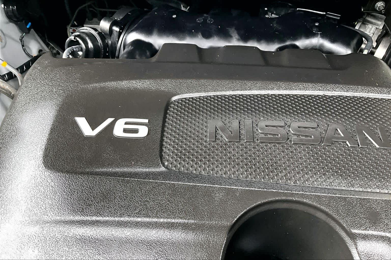 Used 2022 Boulder Gray Pearl Nissan Platinum image 33