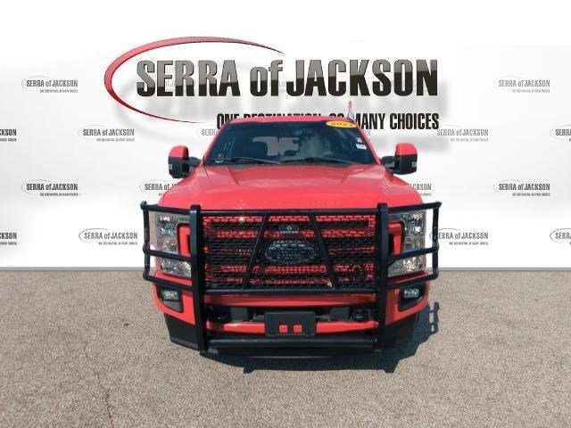 Used 2022  Ford XL image 3