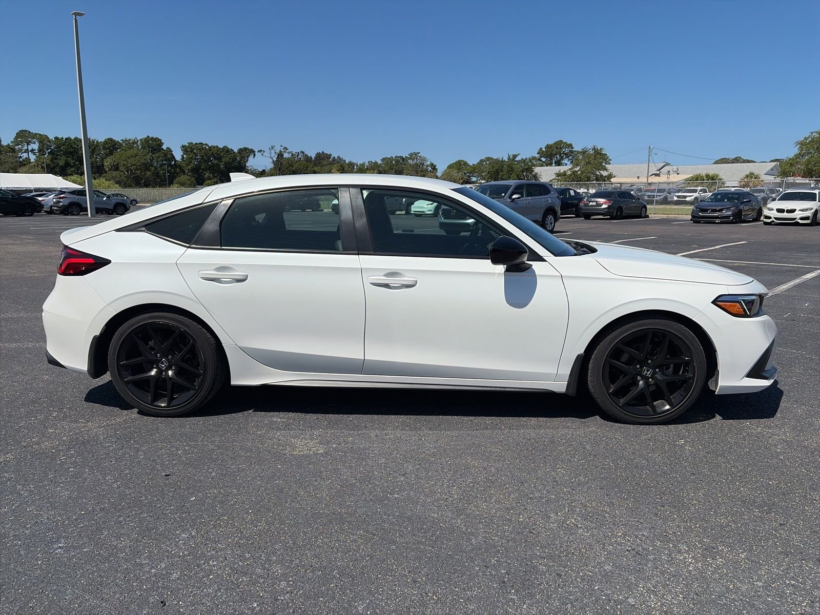 Certified Used 2022 Platinum White Pearl Honda Sport image 8
