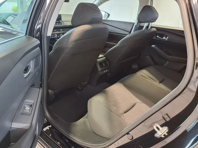 2025 Honda Accord SE - Photo 16
