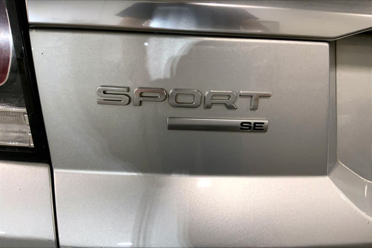 Used 2016 Indus Silver Land Rover V6 SE image 10