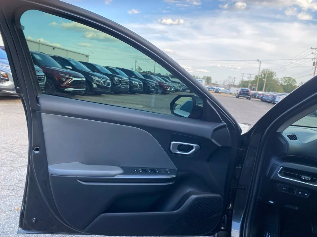 Used 2025 Gray Kia LXS image 16