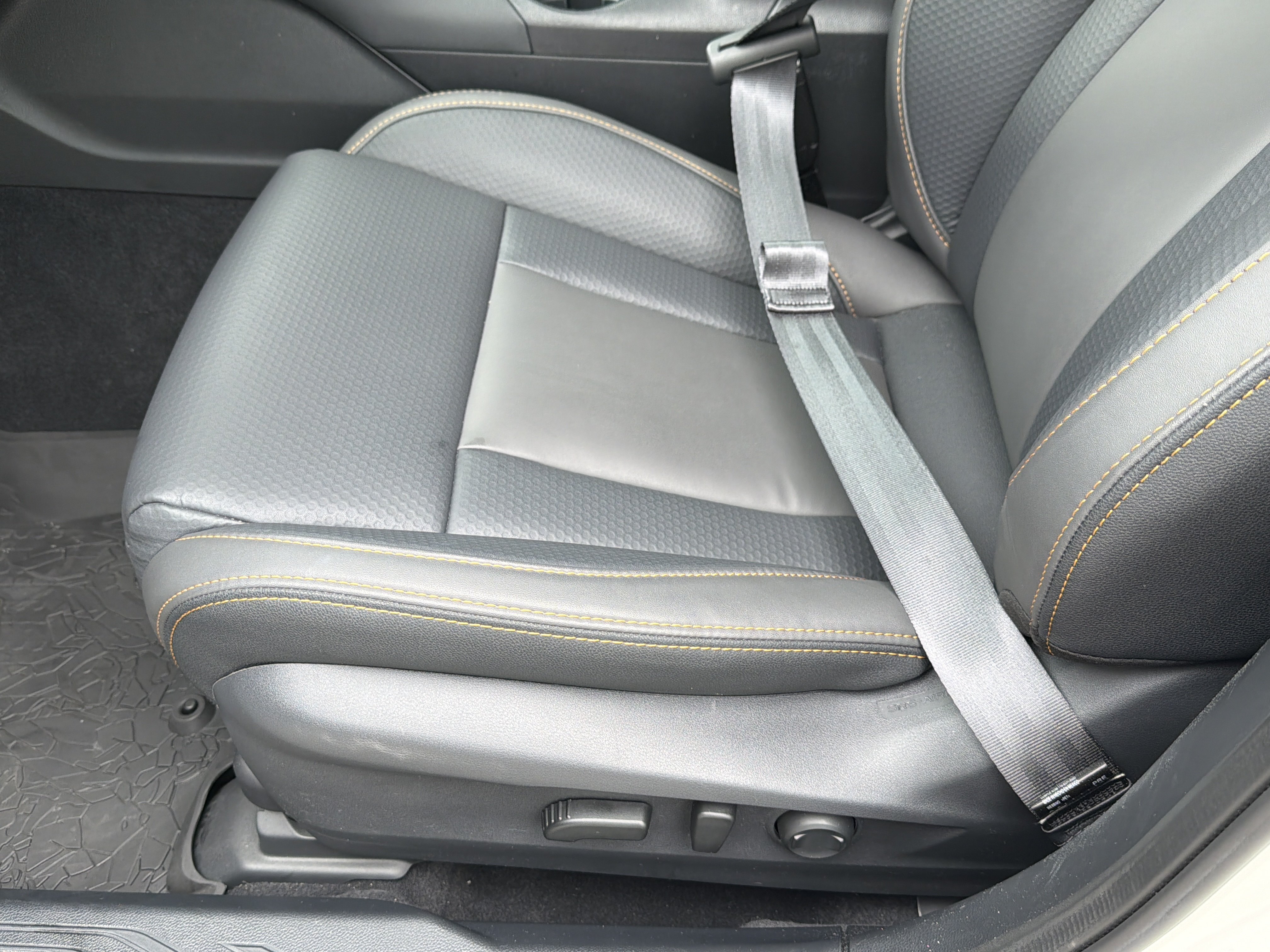 Certified Used 2025 Crystal White Pearl Subaru Wilderness image 25