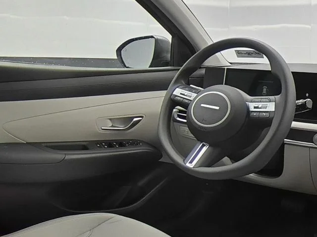 New 2026 Black Hyundai SEL image 33