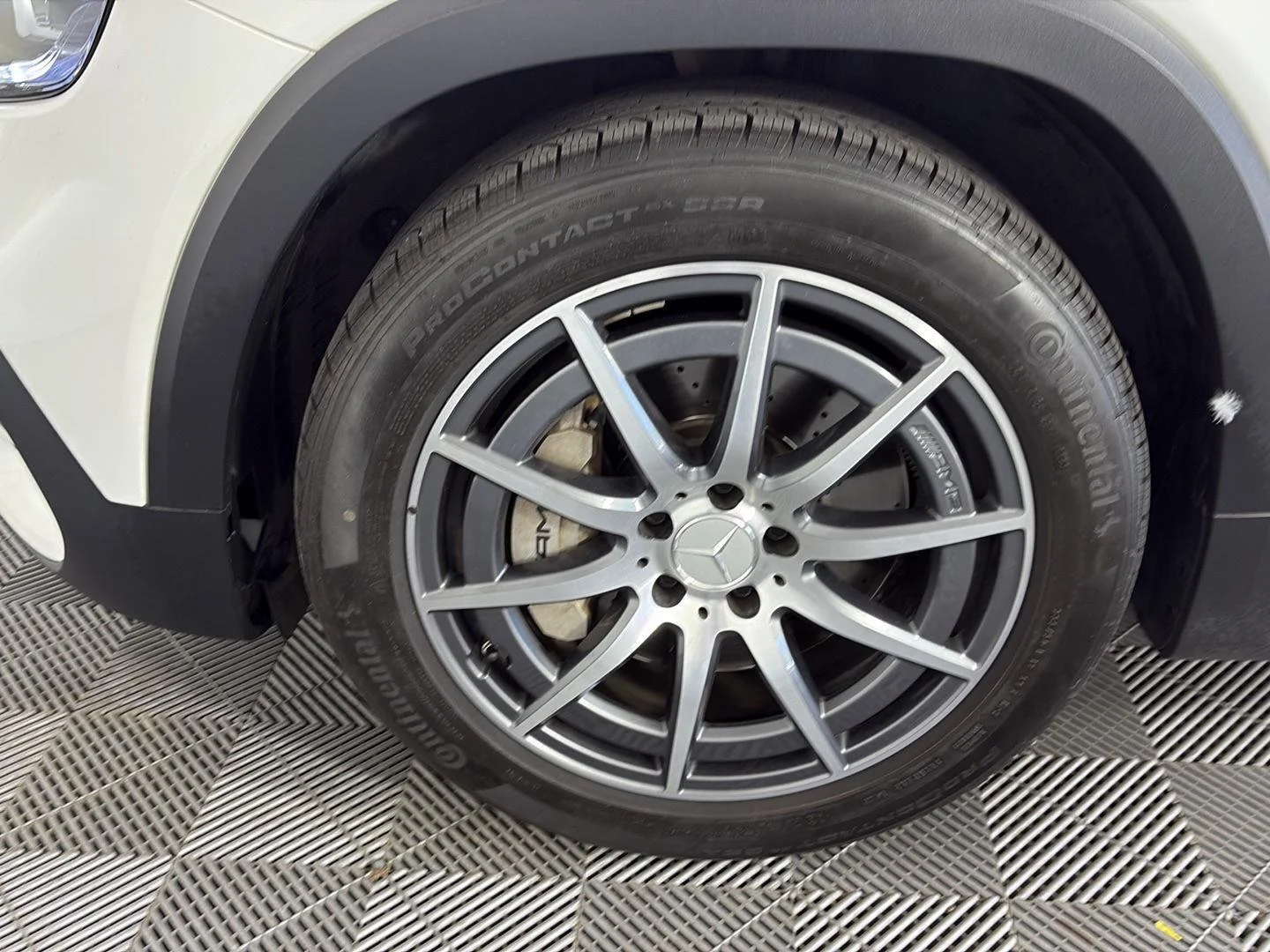 Used 2023 Polar White Mercedes-Benz AMG® GLB 35 image 18