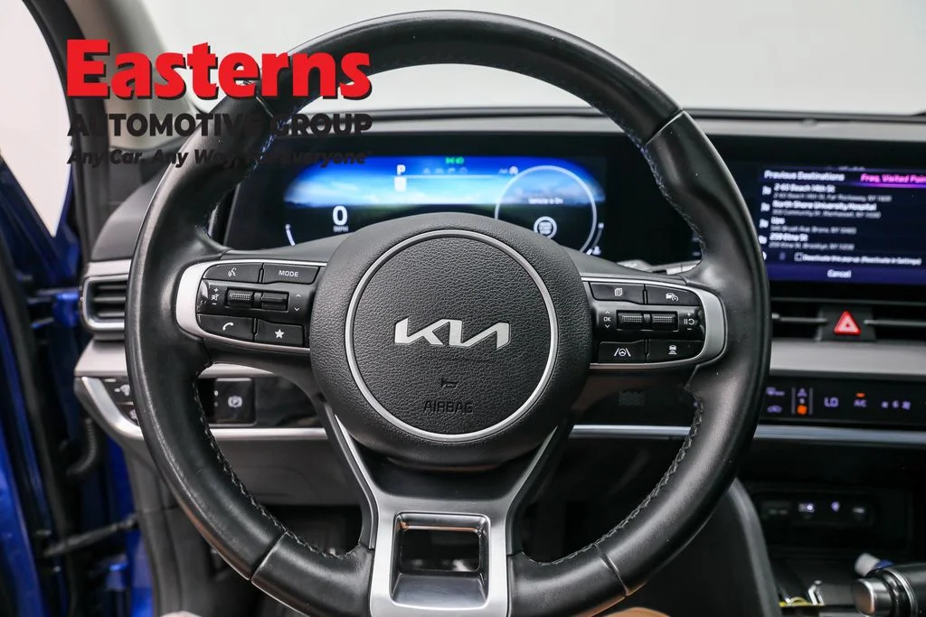 Used 2023 Blue Kia SX image 10