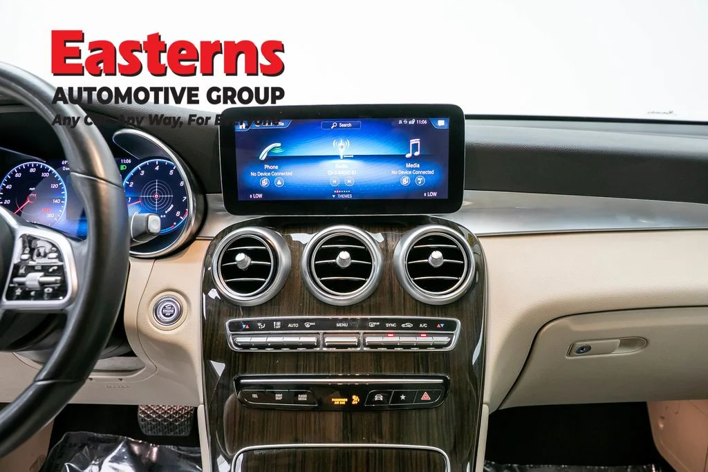 Used 2022 Black Mercedes-Benz GLC 300 image 13