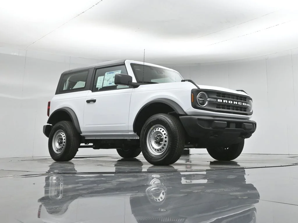 New 2026 Oxford White Ford Base image 3
