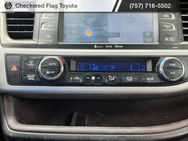 Used 2019 Blizzard Pearl Toyota Limited Platinum image 18