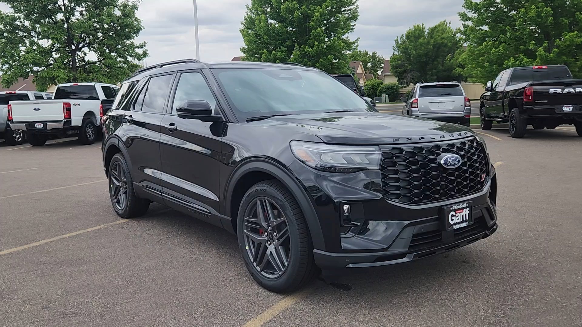New 2026 Agate Black Metallic Ford ST image 7