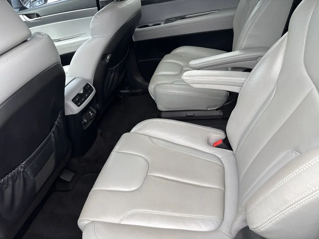 Used 2020 Silver Hyundai SEL image 14