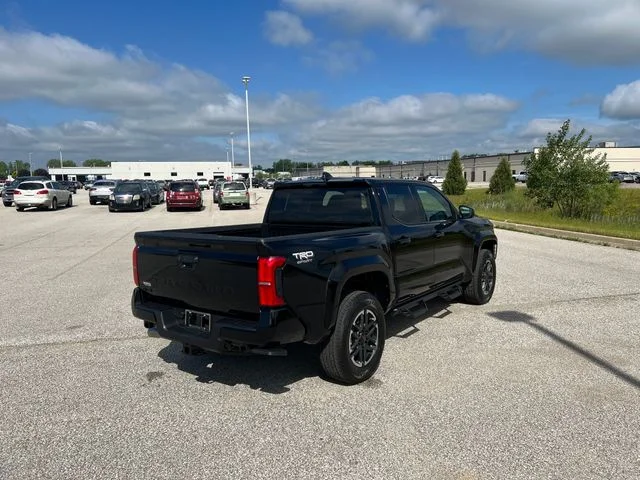 2026 Toyota Tacoma TRD Sport - Photo 5