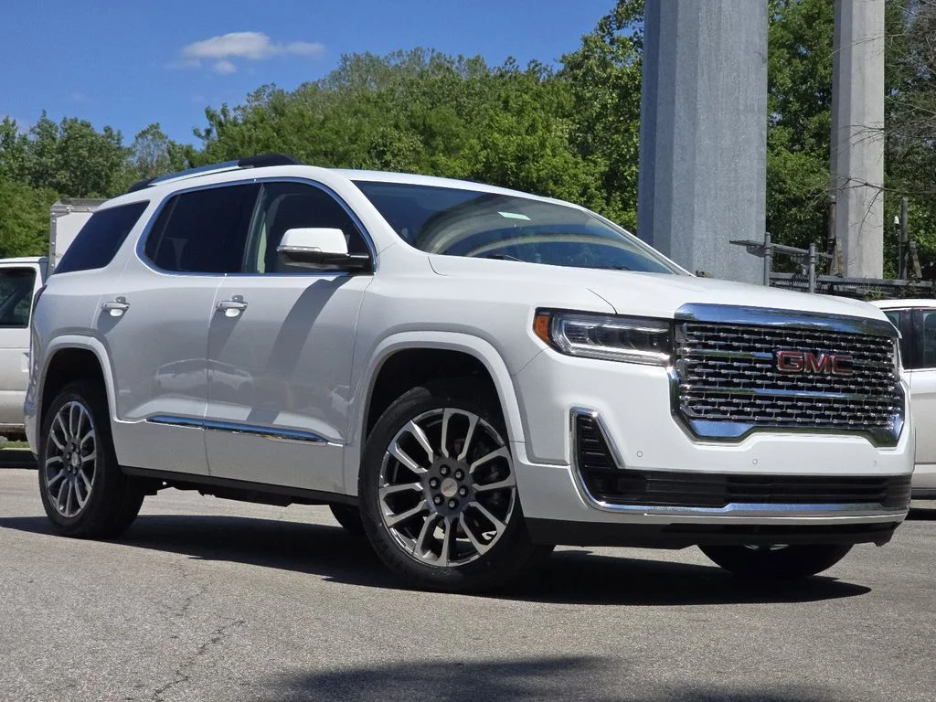 2023 GMC Acadia Denali AWD's photo