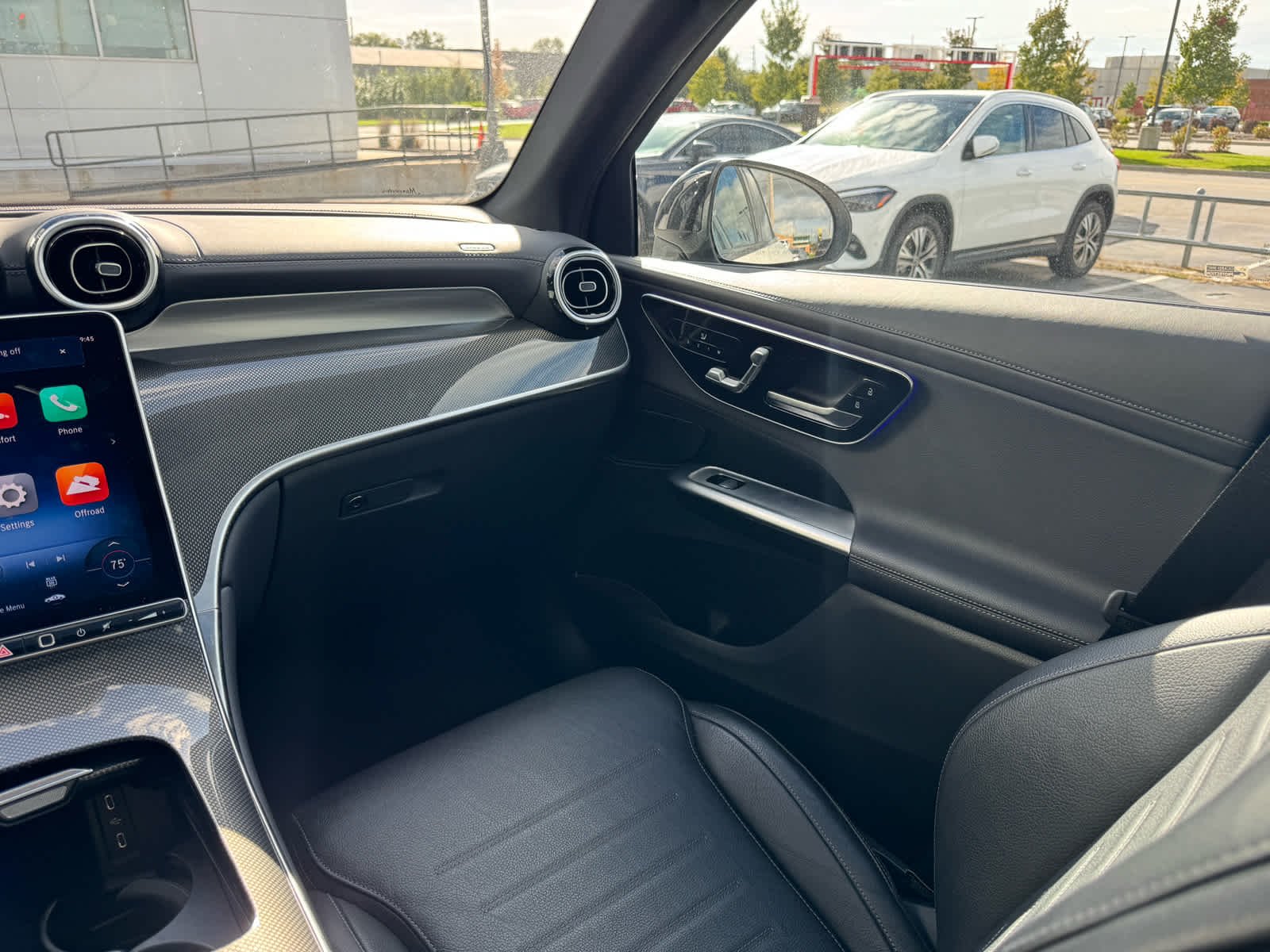 2025 Mercedes-Benz GLC AMG GLC43 - Photo 35