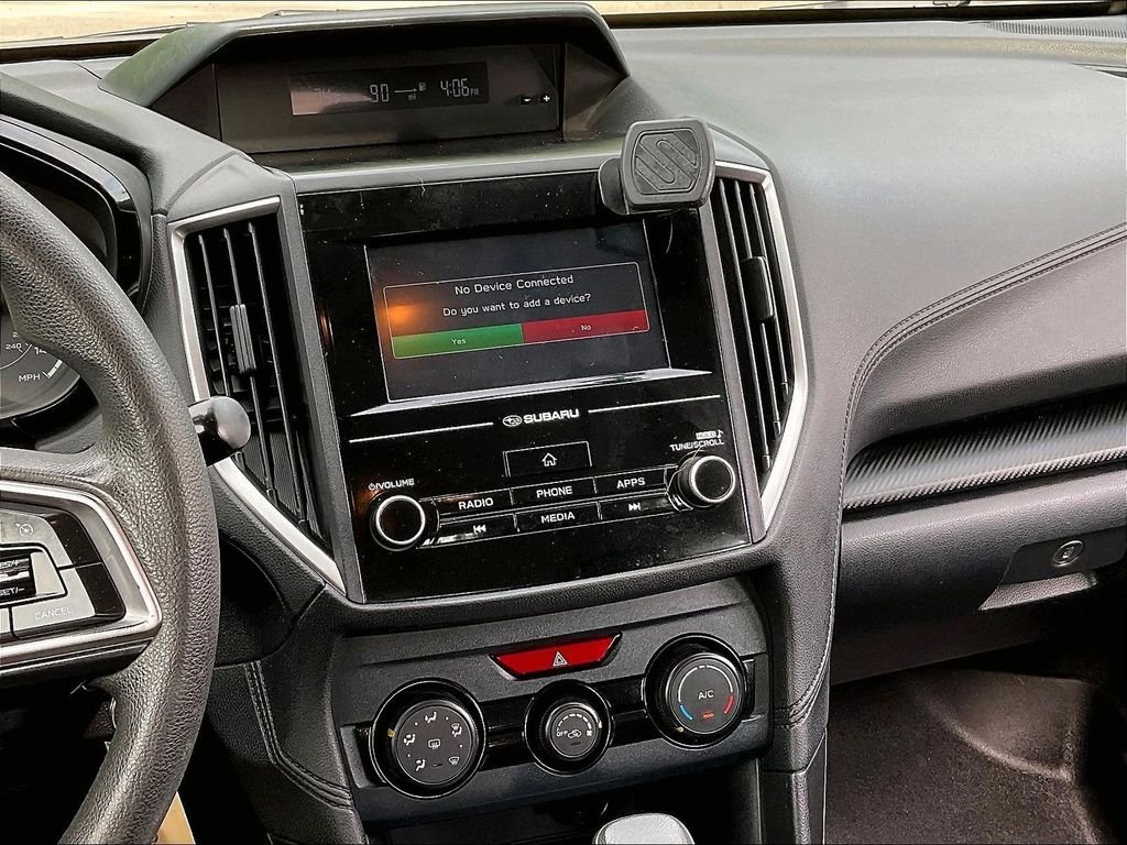 Used 2019 White Subaru 2.0i image 18