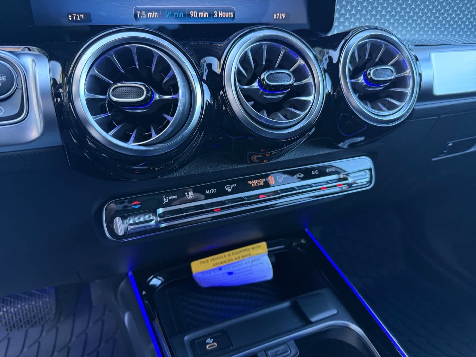 Used 2026 Polar White Mercedes-Benz GLB 250 image 19