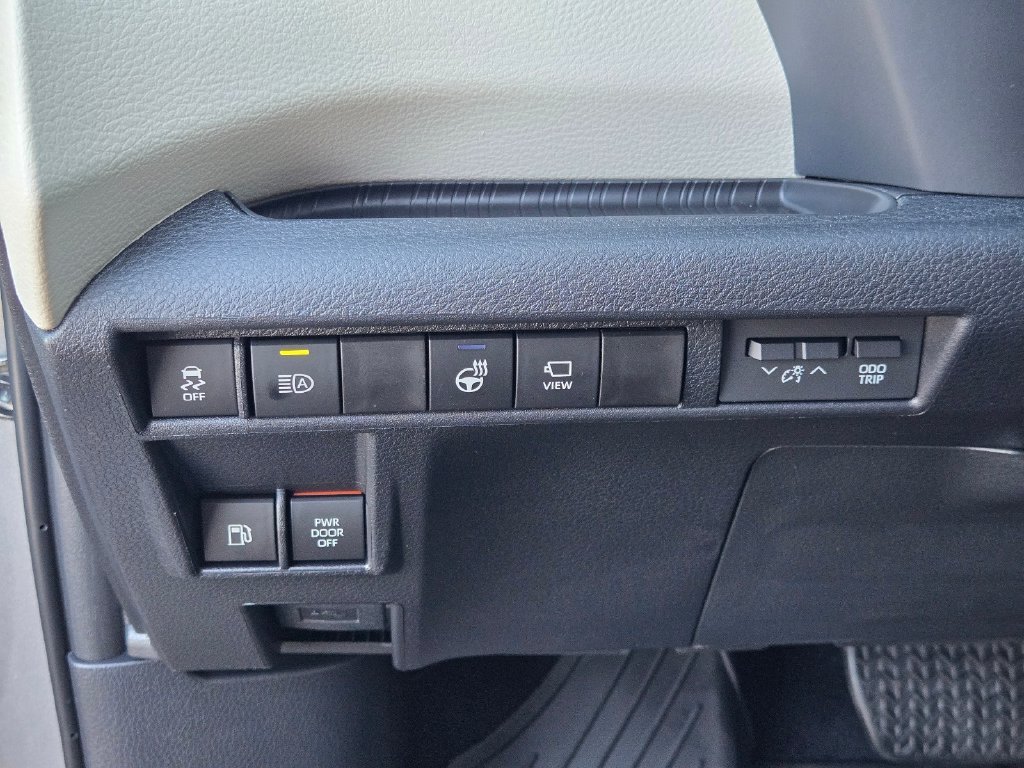 New 2026  Toyota Platinum image 25