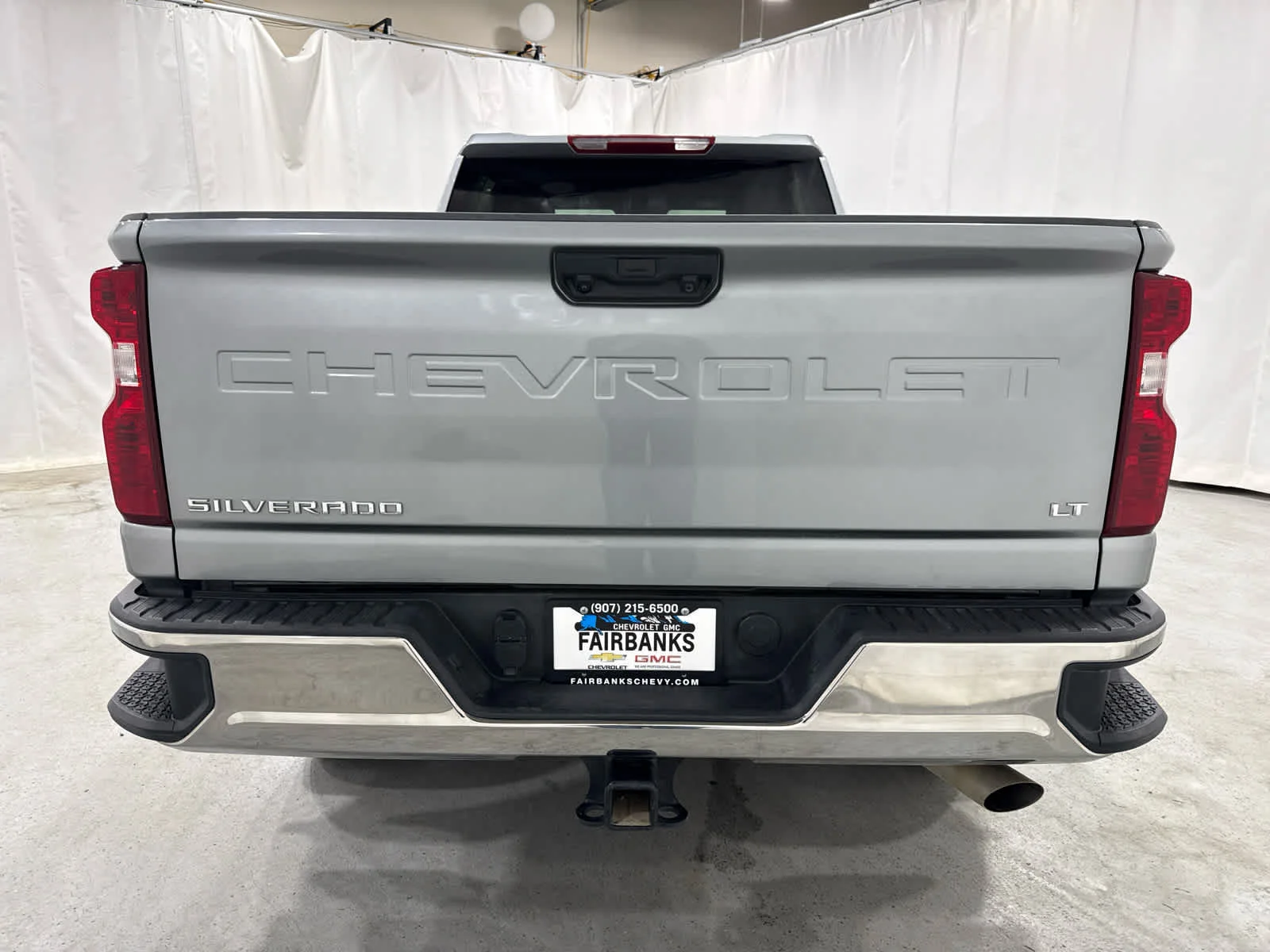 Used 2026 Sterling Gray Metallic Chevrolet LT image 4