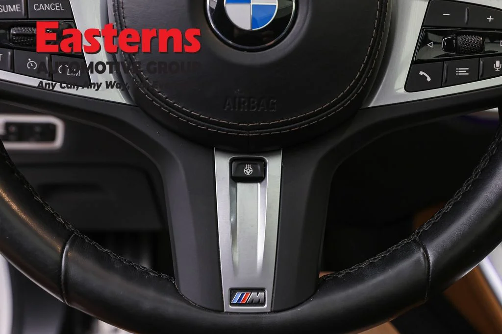 Used 2023 White BMW xDrive40i image 18