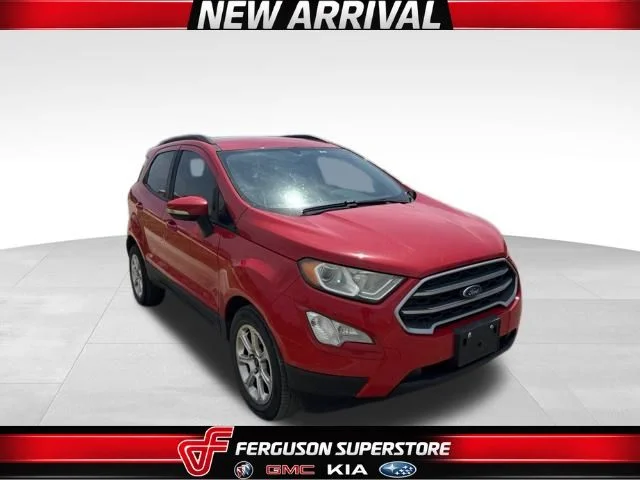 Used 2020 Red Ford SE image 1