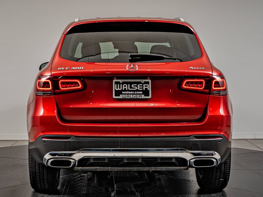 Used 2022 Manufaktur Cardinal Red Metallic Mercedes-Benz GLC 300 image 6