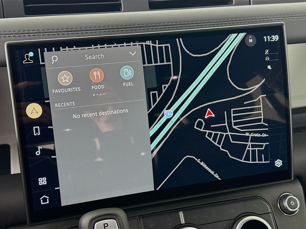 New 2026 Santorini Black Land Rover X-Dynamic SE image 14