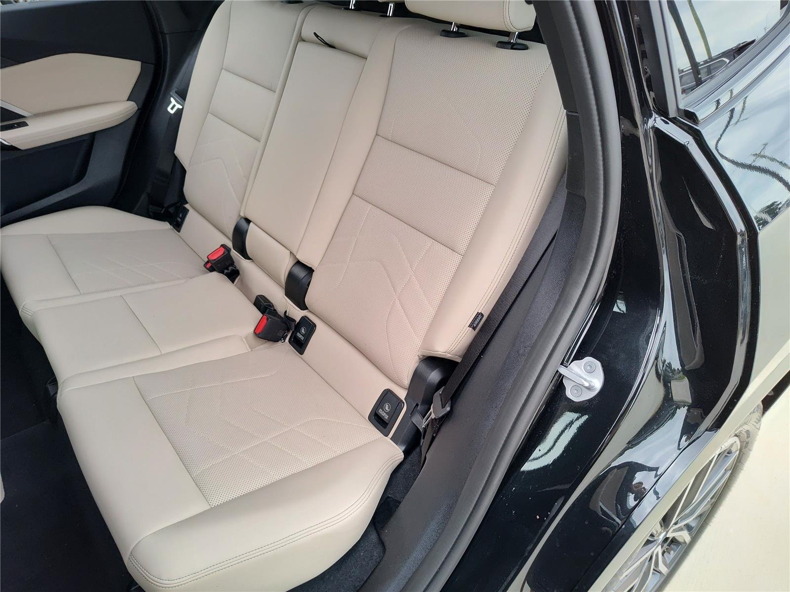 Certified Used 2025 Black Sapphire Metallic BMW xDrive28i image 27