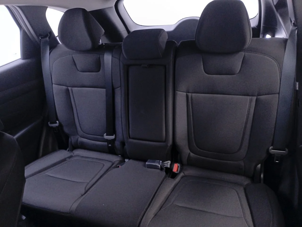 New 2026 White Pearl Tricoat Hyundai SE image 27
