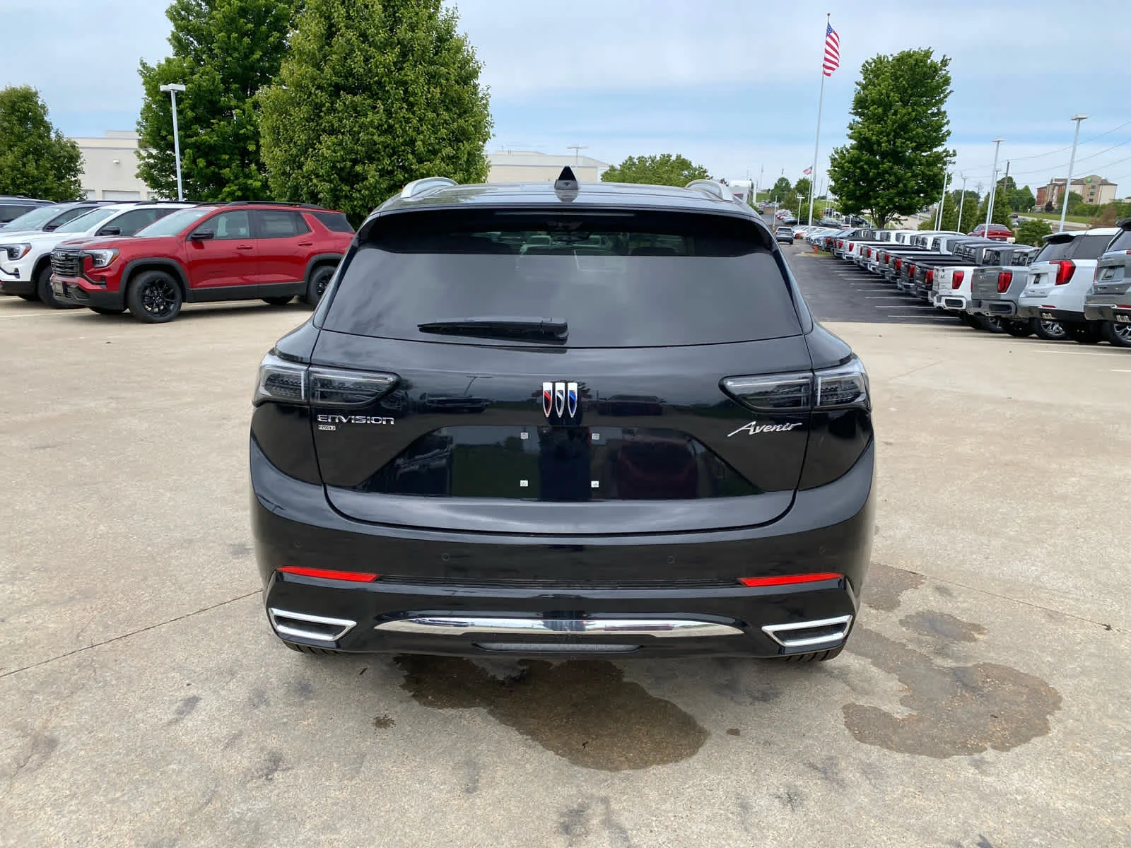New 2026 Ebony Twilight Metallic Buick Avenir image 4