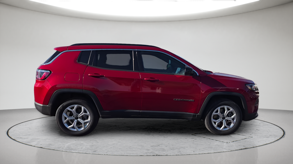 Used 2025 Red Jeep Latitude image 5