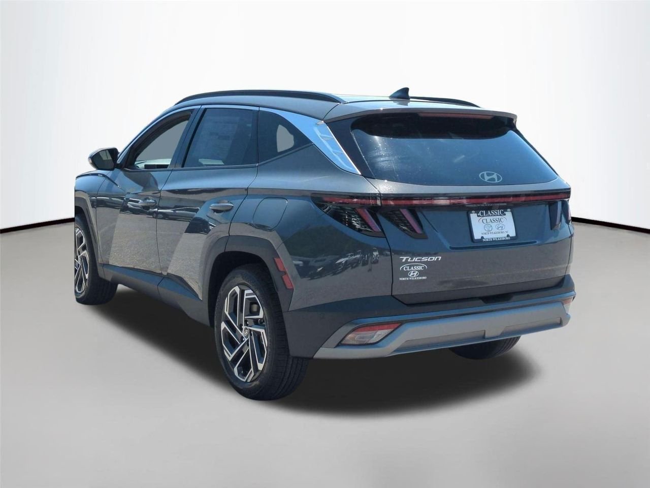 New 2026 Ecotronic Gray Hyundai Limited FWD image 3