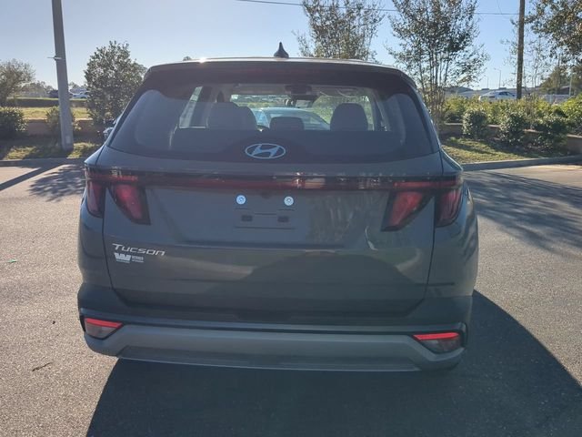 Used 2025 Gray Hyundai SE image 6