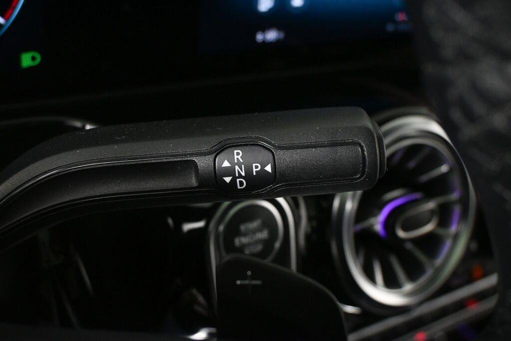 Used 2022 Cosmos Black Metallic Mercedes-Benz GLA 250 image 16