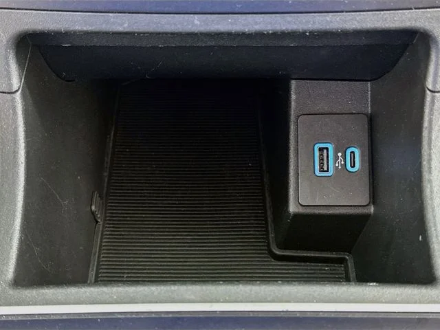 Certified Used 2024 Blue Ford SE image 18