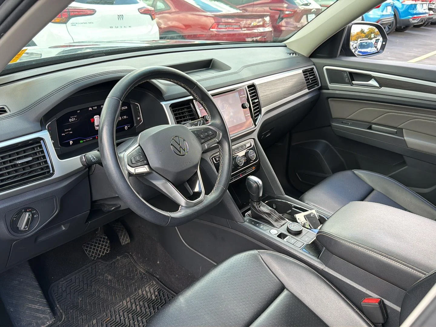 Used 2022 Platinum Gray Metallic Volkswagen 3.6L V6 SE w/Technology image 3