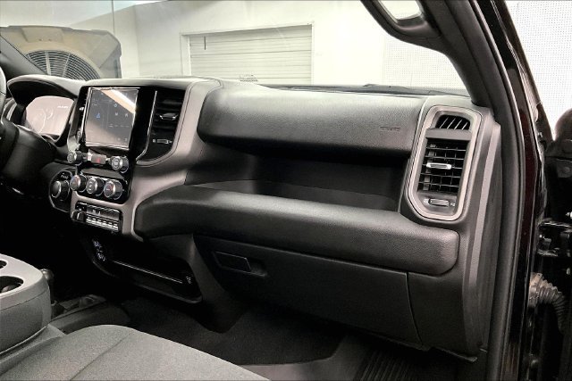 Used 2023 Diamond Black Crystal Pearlcoat Ram Tradesman image 19