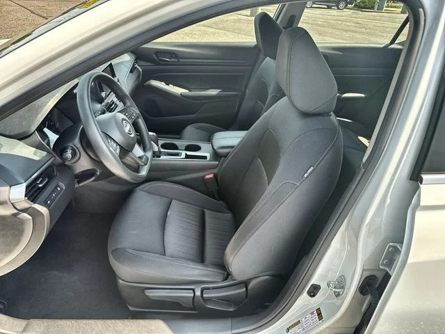 Used 2024 White Nissan 2.5 S image 11