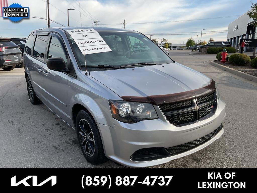 Used 2015 Billet Silver Metallic Clearcoat Dodge SE image 1